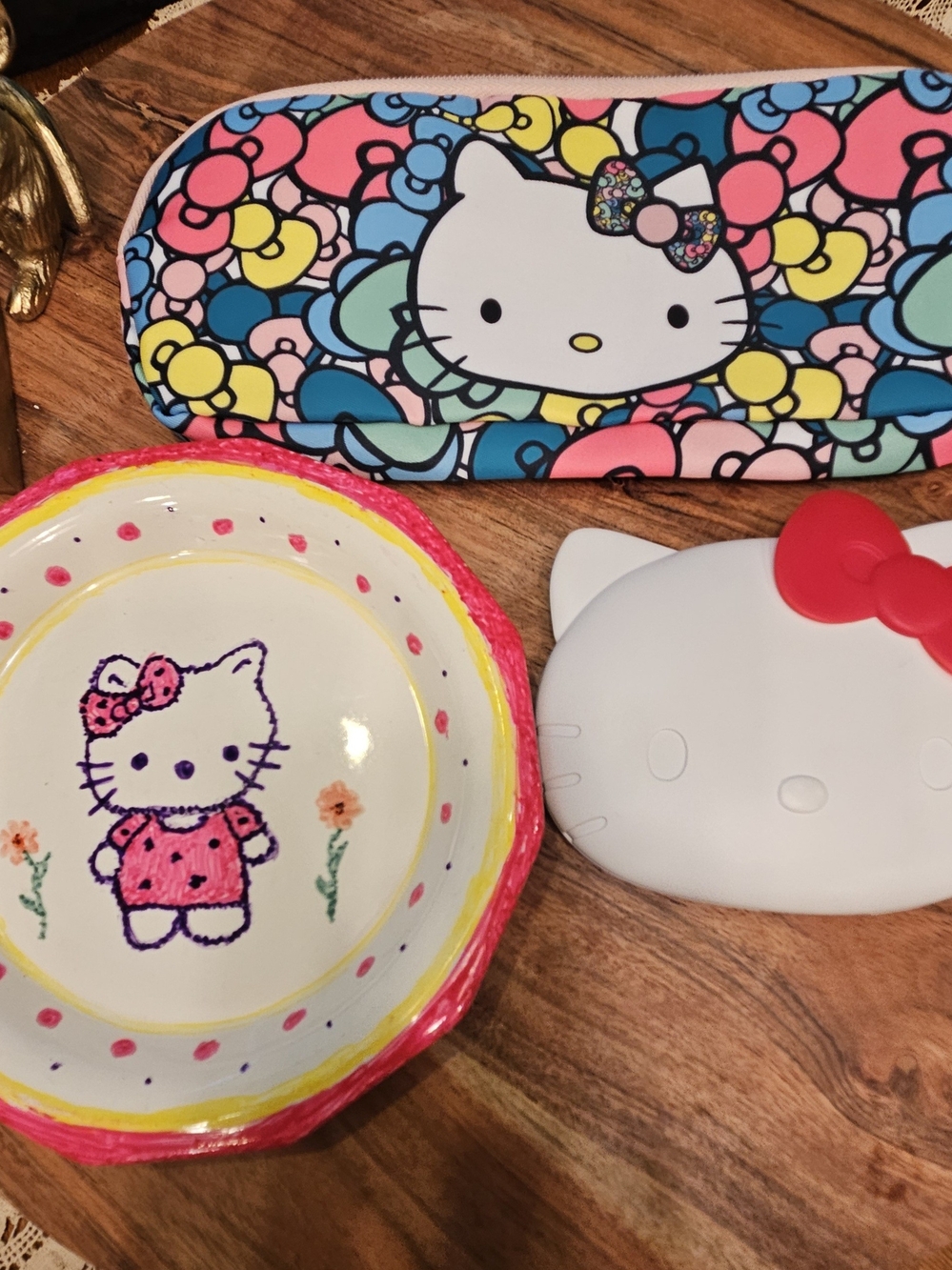 3 Piece Hello Kitty  Accessories Bundle
